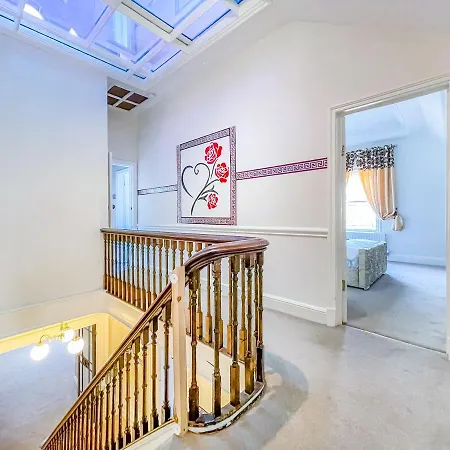 홈스테이 *ra9bc* For Your Relaxed & Cosy + Free Parking + Free Fast Wifi * 리즈