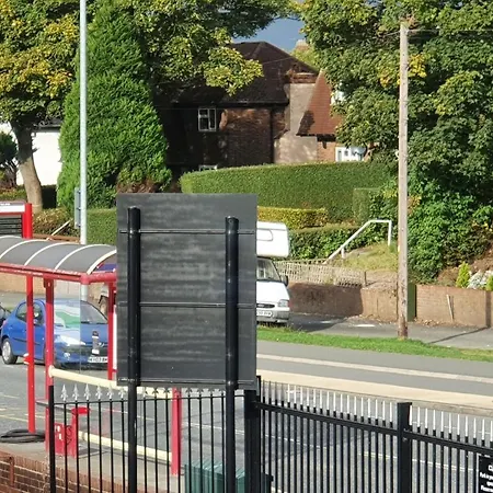 *ra9bc* For Your Relaxed & Cosy + Free Parking + Free Fast Wifi * 홈스테이 리즈