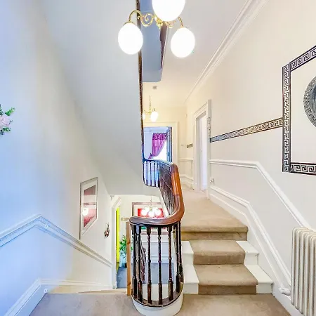 Ra9Bc - Cozy Double Room In Moortown