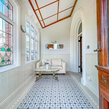 Homestay *ra9bc* For Your Relaxed & Cosy + Free Parking + Free Fast Wifi * Leeds (West Yorkshire)