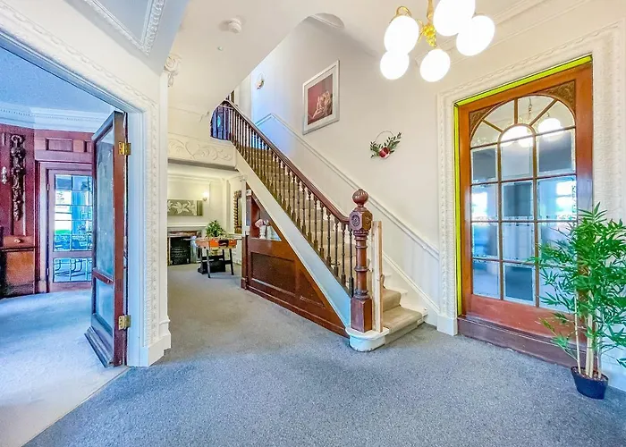 *ra9bc* For Your Relaxed & Cosy + Free Parking + Free Fast Wifi * * Leeds (West Yorkshire)