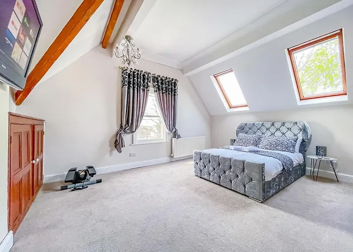 *ra9bc* For Your Relaxed & Cosy + Free Parking + Free Fast Wifi * Quarto em Acomodações Particulares *