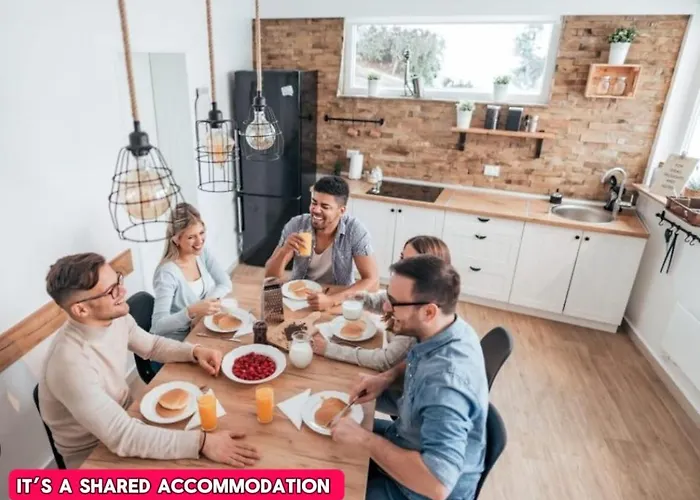 *ra9bc* For Your Relaxed & Cosy + Free Parking + Free Fast Wifi * * Leeds (West Yorkshire)